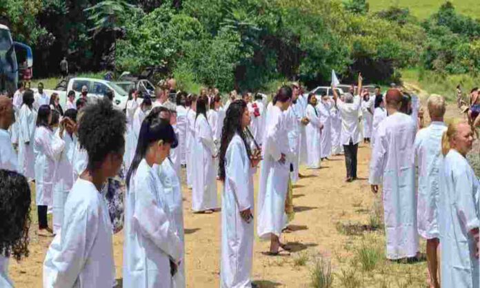 2-mil-cristianos-se-bautizan-en-sao-paulo,-brasil
